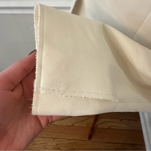 $648 Frame oversized cut edge blazer in off white- Size XS - Picture 5 of 10